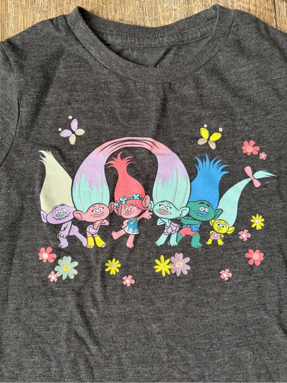 Trolls Graphic Shirt Size 6 - Picture 3 of 4